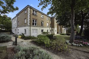 PHOTOS SHOW GENERAL VIEW OF RETIREMENT DEVELOPMENT- click for photo gallery